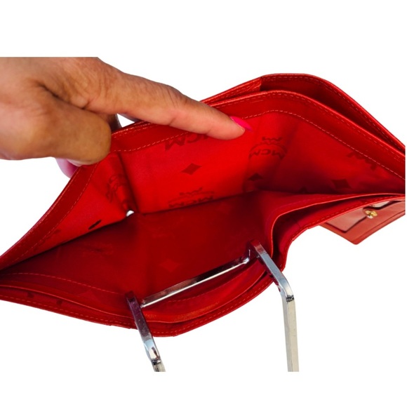 MCM Motifs Red w/Golden Hardware Med Trifold Wallet: J9498, EUC - Picture 13 of 14